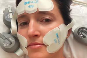 The Revolutionary Non-Surgical Face Lift and Face Tightening Treatment by ISAAC Luxe