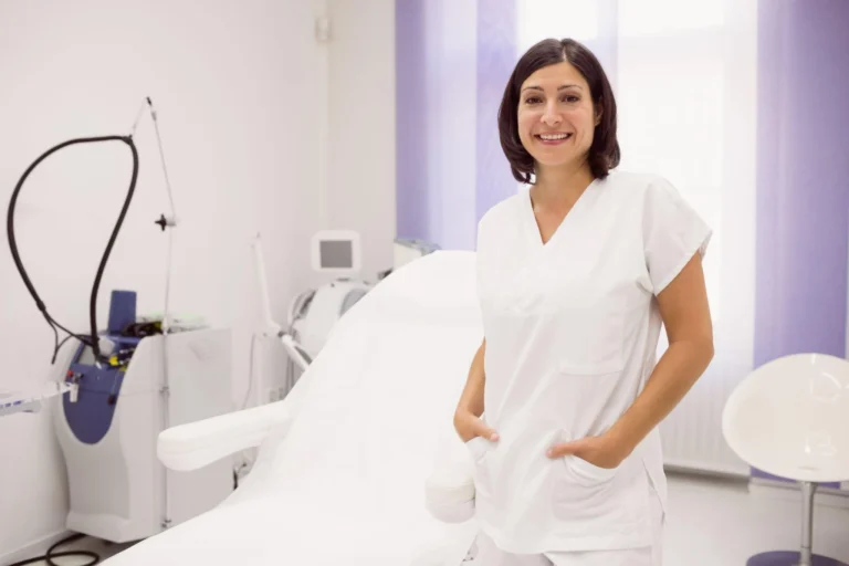 Best Dermatologist in Delhi: Expert Skin Care You Can Trust